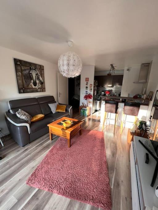 Appart 2 Chambres 17 Min De Paris Rosny-sous-Bois Εξωτερικό φωτογραφία
